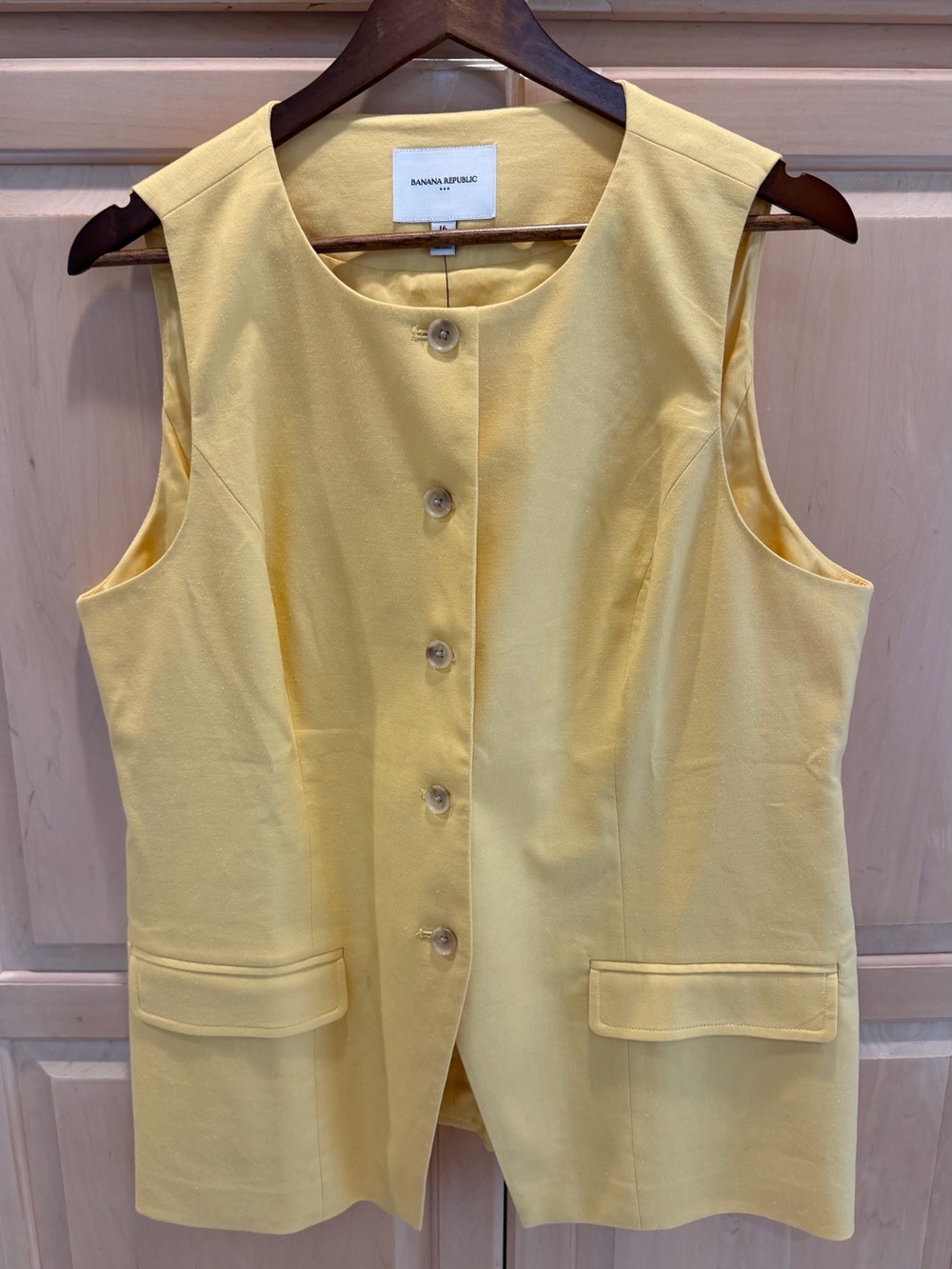 Banana Republic Sleeveless Yellow Button Front Vest